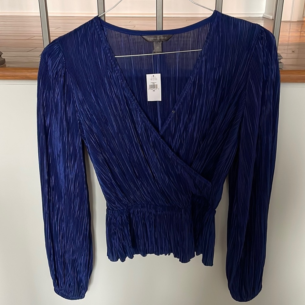 Banana Republic NWT blouse. Faux wrap style